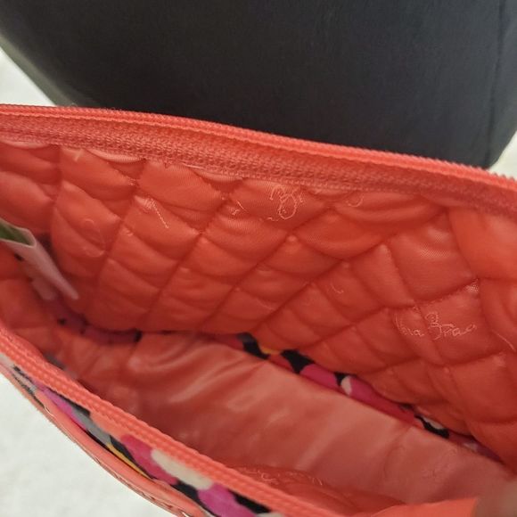 2-piece Set of Vera Bradley Matching Tote & Crossbody Set. P55 - Picture 3 of 16